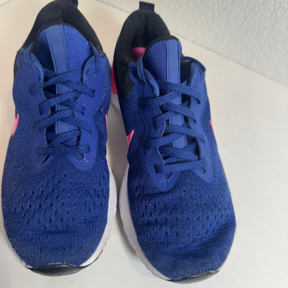 Nike Running Shoes Women's Blue Pink Athletic Sneakers Training Activewear 7.5